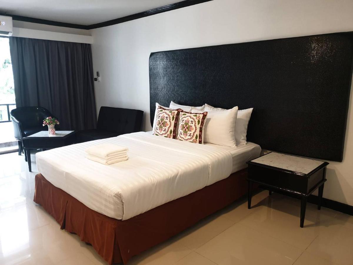 Town In Town Gardent Resort Bangkok Exteriör bild